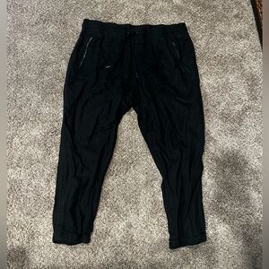 Athleta Cabot linen joggers